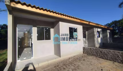Casa nova, nunca habitada, com 2 dormitórios à venda, R$ 140.000 - Centro - Balneário Pinhal/RS