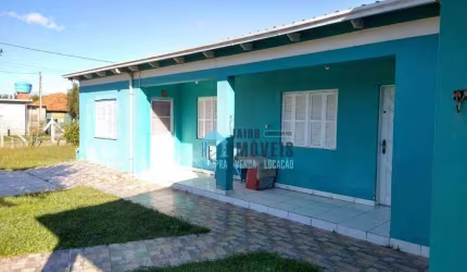 Casa com amplo terreno de esquina, 4 dormitórios à venda, por R$ 360.000 - Centro - Balneário Pinhal/RS
