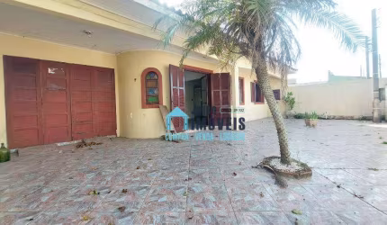 Grande OPORTUNIDADE no Centro de Cidreira, casa com grande potencial para ponto comercial à venda por R$ 324.000 - Centro - Cidreira/RS