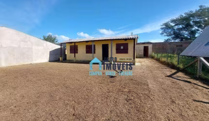 Casa com 3 dormitórios e anexo, à venda por R$ 150.000 - Centro - Balneário Pinhal/RS