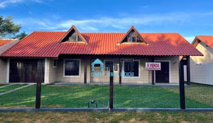 Casa com 3 dormitórios à venda, 250 m² por R$ 690.000,00 - Nova Tramandaí - Tramandaí/RS
