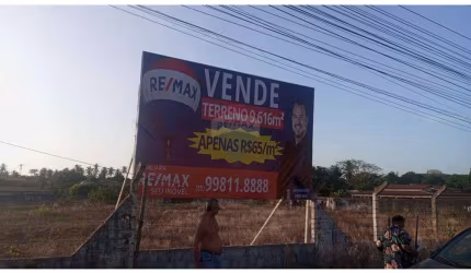 Terreno à Venda