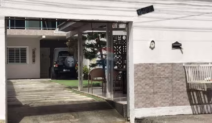 Duplex no Guajeru Excelente localização