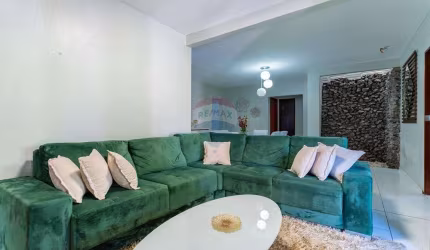 Sítio de 4.667m² com Casa Principal, Chalé e Área de Lazer Completa