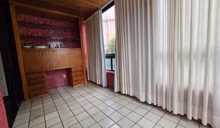 APARTAMENTO AMPLO 2 SUÍTES VARANDAS NASCENTE LAVABO GARAGENS À VENDA NA GRAÇA!