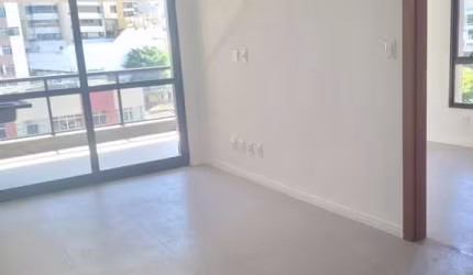 APARTAMENTE QUARTO E SALA NOVO VARANDA GOURMET PISCINA ACADEMIA À VENDA NA BARRA!