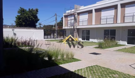 Sobrado com 2 dormitórios pronto para morar ,condominio conpctado à venda, 138 m² por R$ 430.000 - Rubem Berta -casa com 30 metros de pátio exclusivo