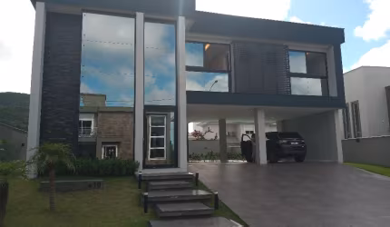 Casa Alto padrão 4 suítes com pisicna