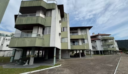 Apartamento 2 dormitórios sendo 1 suíte
