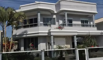 Excelente casa na área nobre dos Ingleses