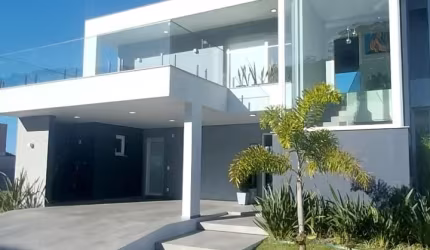 VENDO LINDÍSSIMA CASA DE 4 QTS E 3 SUITES - PRAIA DOS INGLESES - FLORIANÓPOLIS