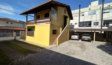 VENDO APTO 2QTS NOS INGLESES -FLORIANÓPOLIS -EXCELENTE LOCALIZAÇÃO