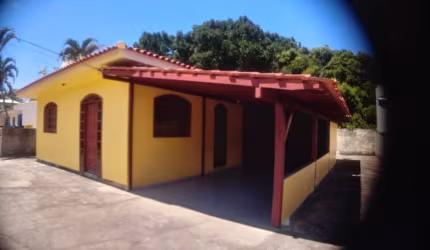 Casa 2 dormitórios