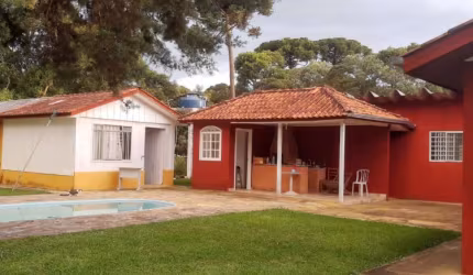 Chácara formada, próxima da fábrica da WV, em São José dos Pinhaiscom campo de futebol e piscina!