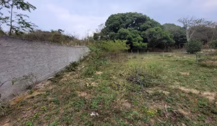 Encantador terreno de 512 m² com RGI no Balneário das Conchas