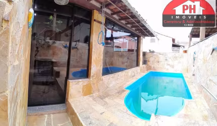 Duplex c/ 2 Quartos, Piscina, Sauna, Churrasqueira - Cond. Cisne Branco