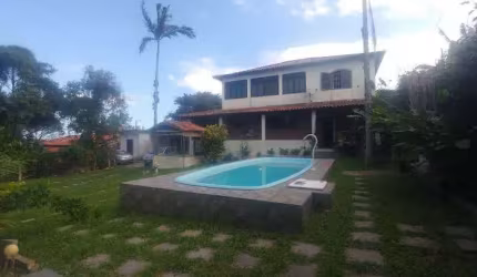 Ampla Casa - 3 Quartos - Piscina e Hidro - Terreno 1.350 M² com RGI