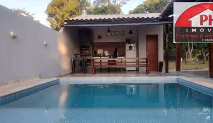 Lindo Sítio com casa de 2 quartos( 1 suíte)  e com terreno de 2200m2