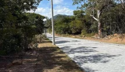Excelente Terrenos 210m² ao lado da lagoa no Prainha Residence