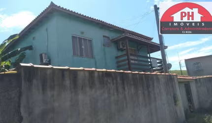 Casa duplex, à venda, área rural de São Pedro da Aldeia - RJ.