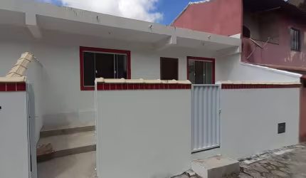 Duas Casas pelo Preço de Uma! Condomínio Cisne Branco