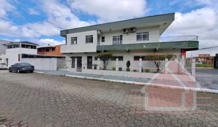 Casa para Venda em Itajaí, Dom Bosco, 3 dormitórios, 1 suíte, 3 banheiros, 3 vagas