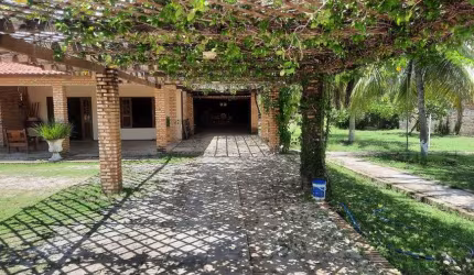 Casa 4 suites 450m² area total 12.500m² no Sitio Leite proximo a praia Morro Branco - Beberibe - CE