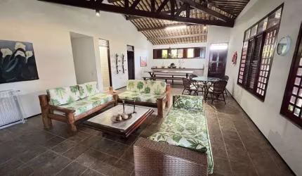 CASA MOBILIADA 500M² COM 6 SUITES em Praia das Fontes - Beberibe - CE