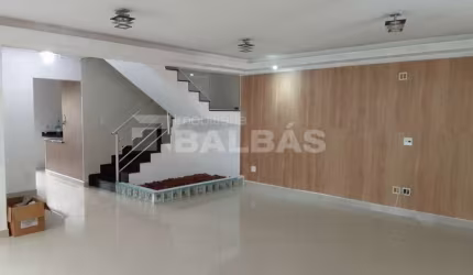 EXCELENTE SOBRADO - RESIDENCIAL / COMERCIAL - JD. TEXTIL