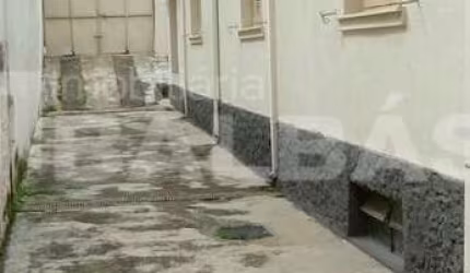 CASA TÉRREA RESIDENCIAL/ COMERCIAL - 140 m² COM EDÍCULA