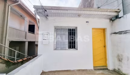 TERRENO COM 3 CASAS - PRÓXIMO AO MERCADO MUNICIPAL DA PENHA
