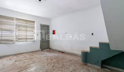 OPORTUNIDADE PARA INVESTIDORES NA MOOCA ! SOBRADO ANTIGO - RUA MOVIMENTADA