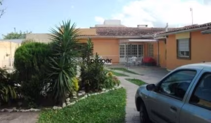 Casa com 4 dormitórios à venda, 300 m² por R$ 650.000,00 - Laranjal - Pelotas/RS