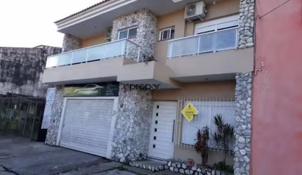 Sobrado com 4 dormitórios à venda no Fragata - Pelotas/RS