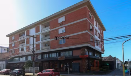 Apartamento com sacada para aluguel no Centro - Pelotas/RS