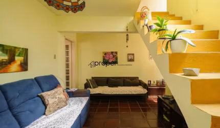 Sobrado com 3 dormitórios à venda, 151 m² por R$ 689.000,00 - Centro - Pelotas/R