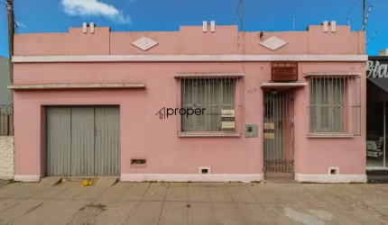 Casa com 4 dormitórios à venda por R$ 350.000,00 - Centro - Pelotas/RS