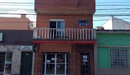 Casa 2 dormitórios para alugar Centro Pelotas/RS