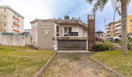 Casa 400m² de esquina próximo Dom Joaquim - Treptow Pelotas/RS