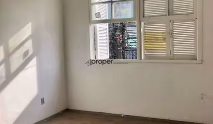 Apartamento no centro com três dormitórios à venda em Pelotas/RS