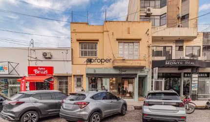Casa 3 dormitórios para venda ou aluguel no Centro de Pelotas/RS