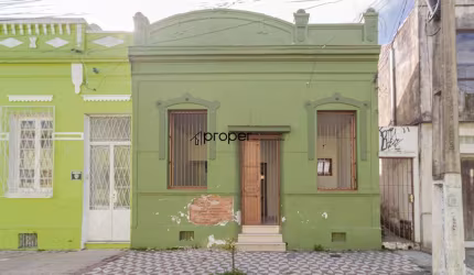Casa 1 dormitório para aluguel no Centro em Pelotas/RS