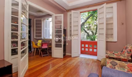 Casa com 4 quartos à venda na Rua Felipe Camarão, 66, Rio Branco, Porto Alegre, 125 m2 por R$ 1.060.000