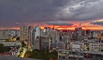 Cobertura com 2 quartos à venda na Avenida Independência, 50, Independência, Porto Alegre, 110 m2 por R$ 532.000
