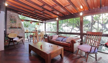 Casa com 3 quartos à venda na Rua Tomaz Flores, 35, Independência, Porto Alegre, 400 m2 por R$ 1.980.000