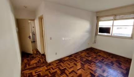 Apartamento com 2 quartos à venda na Rua Camaquã, 55, Camaquã, Porto Alegre, 57 m2 por R$ 223.500
