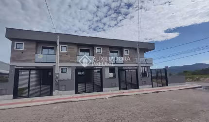 Casa com 2 quartos à venda na Avenida Nova Aurora, 1787, Praia do Sonho, Palhoça, 81 m2 por R$ 630.000