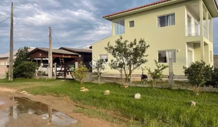 Casa com 5 quartos à venda na Andira, 43, Praia do Sonho, Palhoça, 165 m2 por R$ 700.000