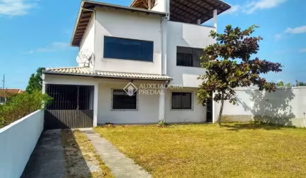 Casa com 4 quartos à venda na Astrogildo Graciliano de Quadros, 1536, Pinheira, Palhoça, 180 m2 por R$ 590.000