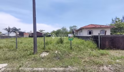 Terreno à venda na Atalanta, 140, Praia do Sonho, Palhoça, 325 m2 por R$ 410.000